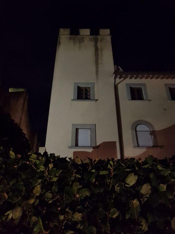 Historical Palace In The Heart Of Tuscany Apartment Ластра а Синя Екстериор снимка