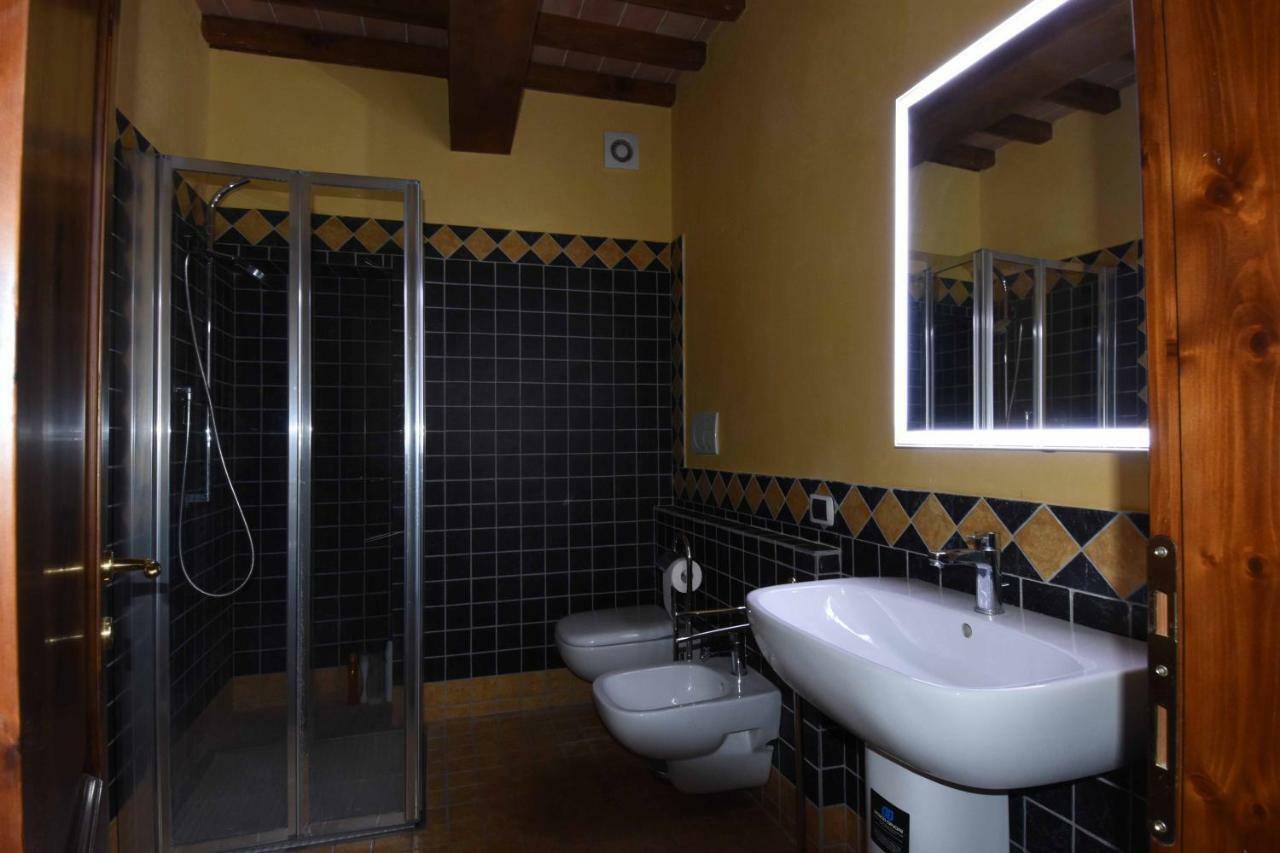 Historical Palace In The Heart Of Tuscany Apartment Ластра а Синя Екстериор снимка