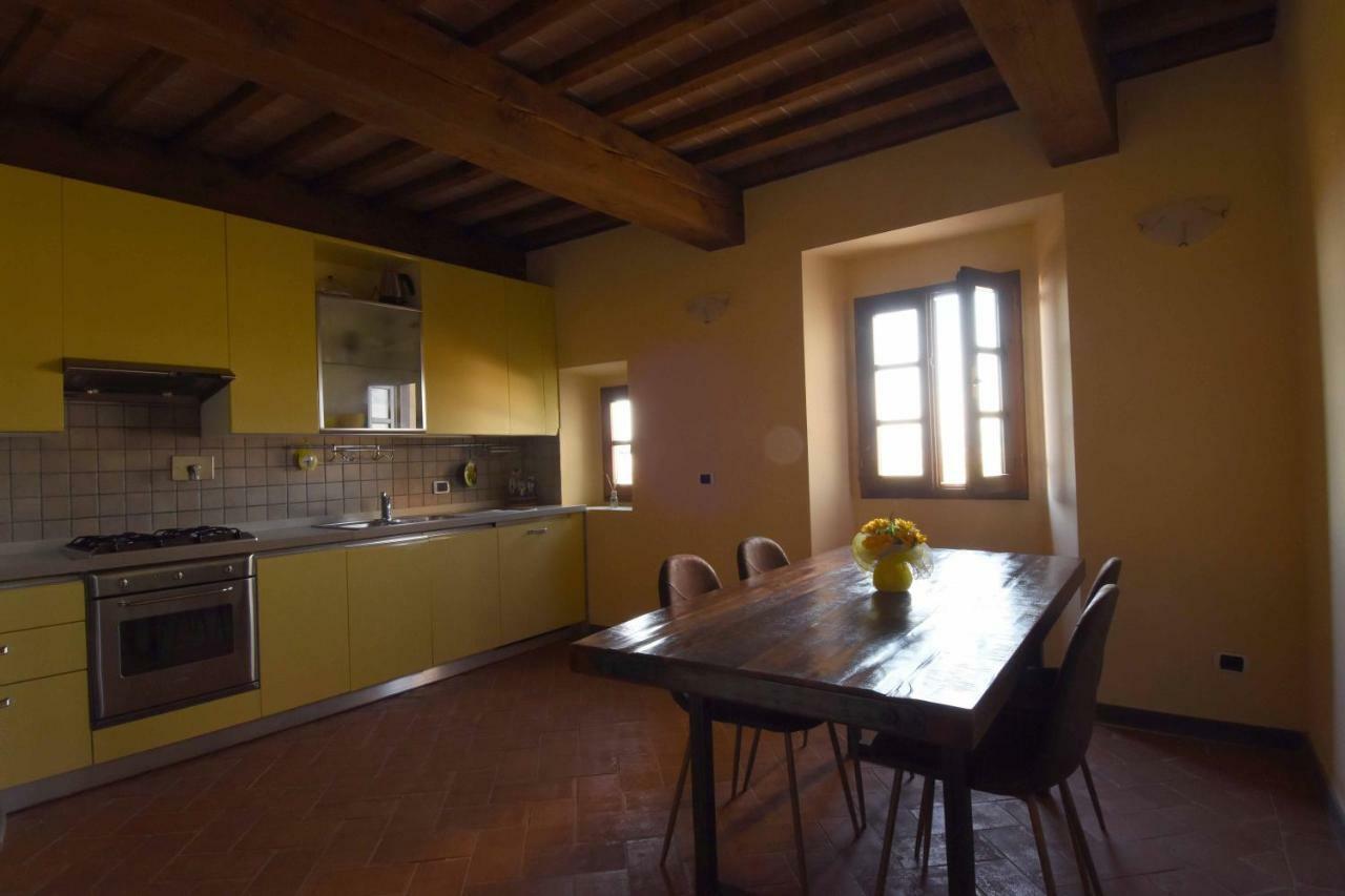 Historical Palace In The Heart Of Tuscany Apartment Ластра а Синя Екстериор снимка