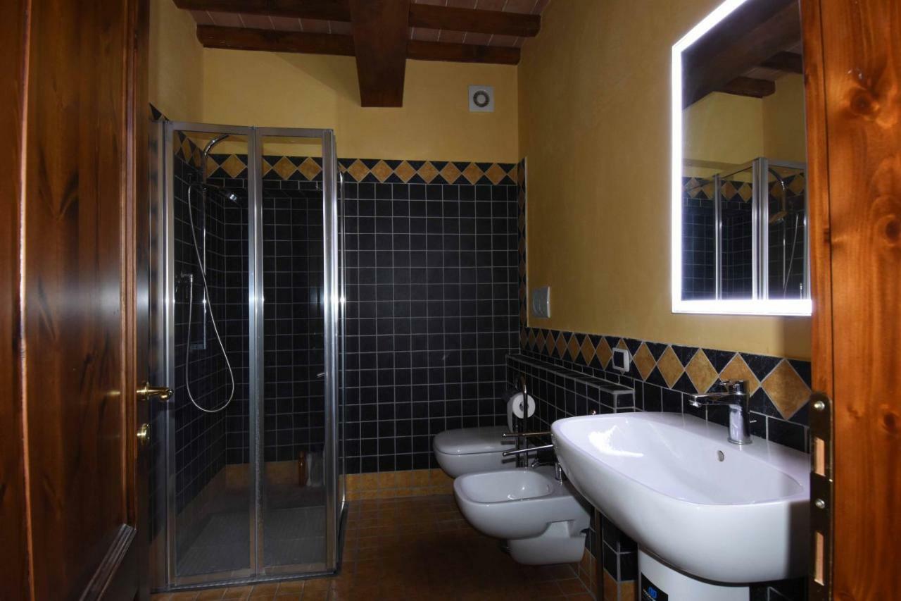 Historical Palace In The Heart Of Tuscany Apartment Ластра а Синя Екстериор снимка
